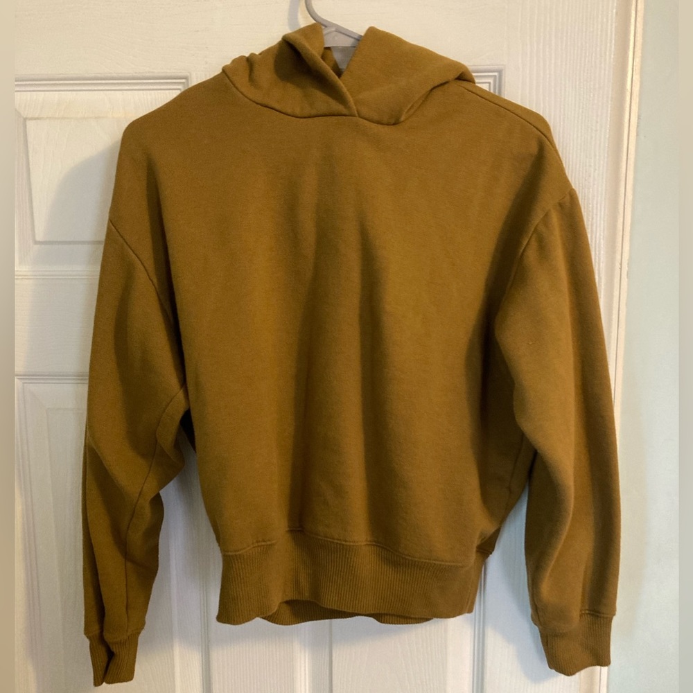 Fashionable Hooded Sweatshirt